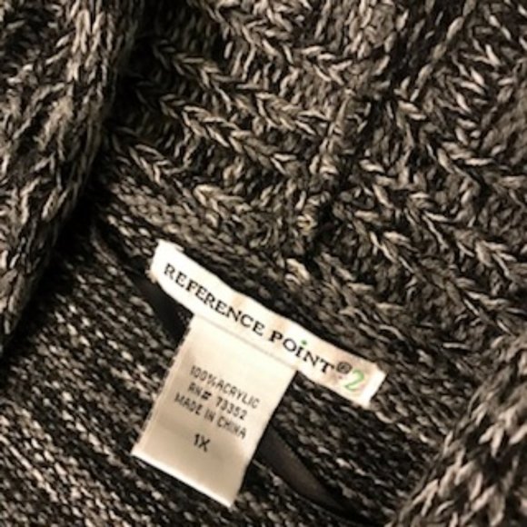 Sleeveless Cardigan - Picture 5 of 5